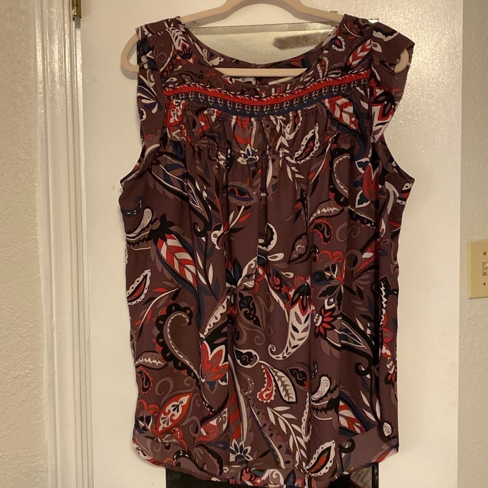 Loft Sleeveless Paisley Top